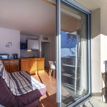 Apartment 4 Pers, Pied Des Pistes Avec Parking Couvert, Balcon Sud, Centre Station - Fr-1-404-218